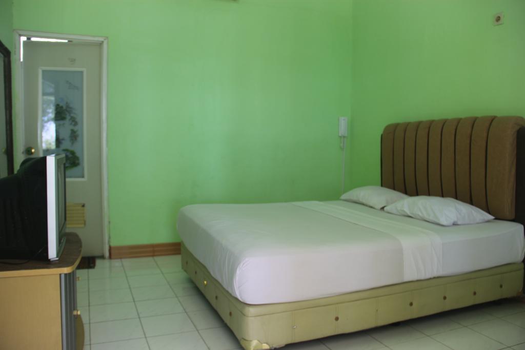Pasir Putih Resort Bengkulu Exterior photo